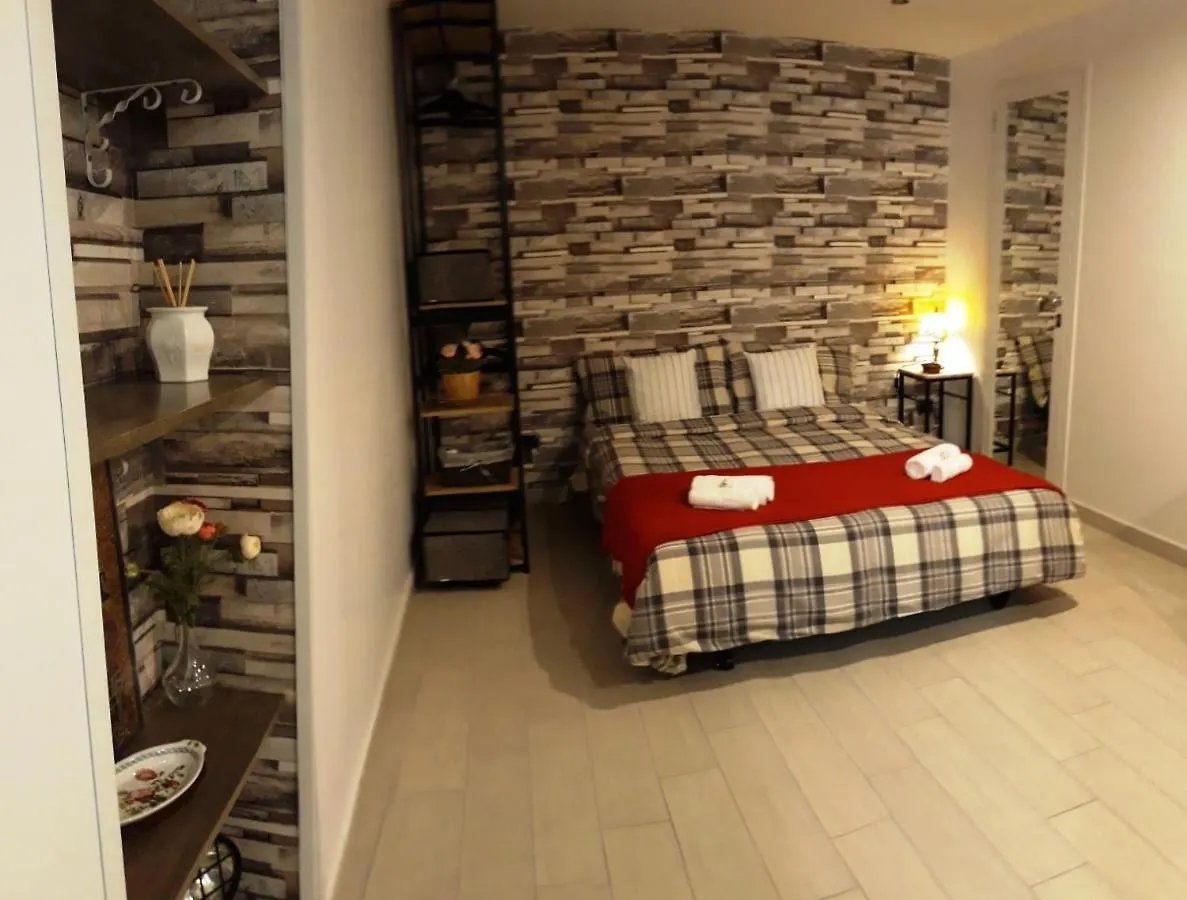 Nadine Penthouse Studio Apartment Naples Italy